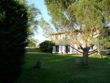 Chambre d’hôte pour 3 personnes, avec jardin dans Rhône