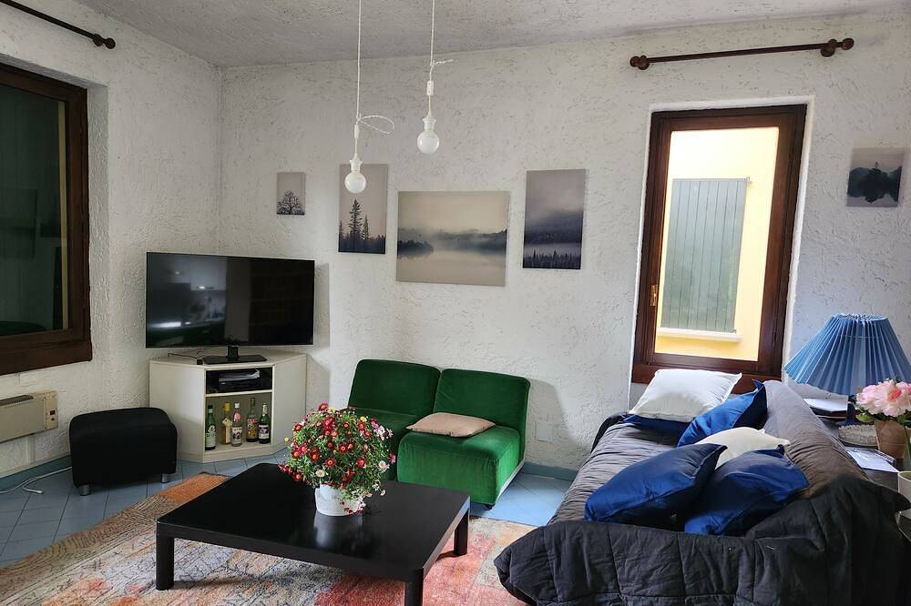 Ganze Wohnung, 2 Bedroom Apartment in Menzino in Menzino, Monte Isola