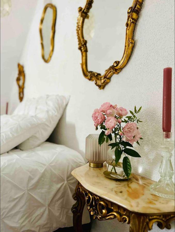 Gîte pour 4 personnes, avec vue et jardin à Saint-Marc-Jaumegarde - 2