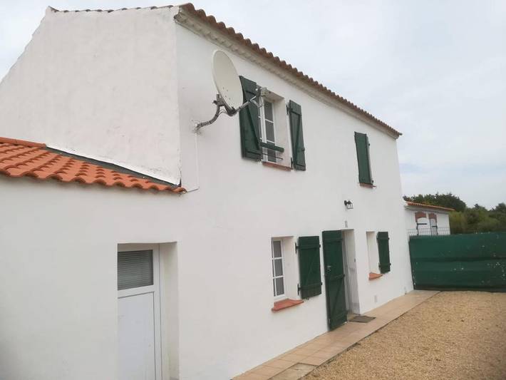 Maison de vacances pour 8 personnes, avec terrasse ainsi que jardin et piscine