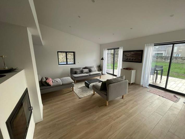 Gîte pour 6 personnes, avec jacuzzi ainsi que terrasse et jardin à Blacy