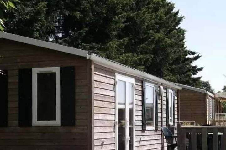 Mobil home pour 4 personnes, avec terrasse