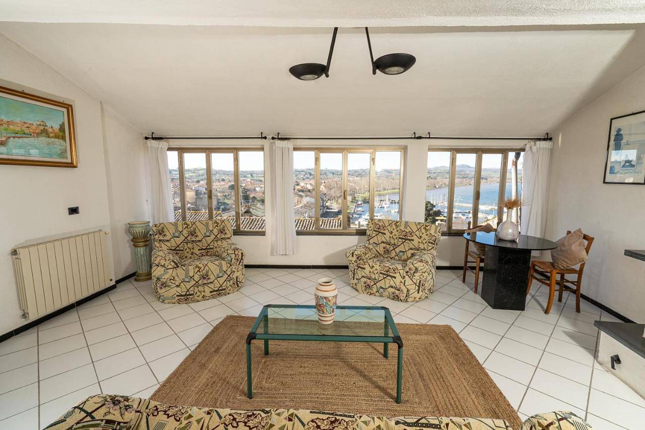Ganze Wohnung, Casa Lago e Camino in Capodimonte, Bolsenasee