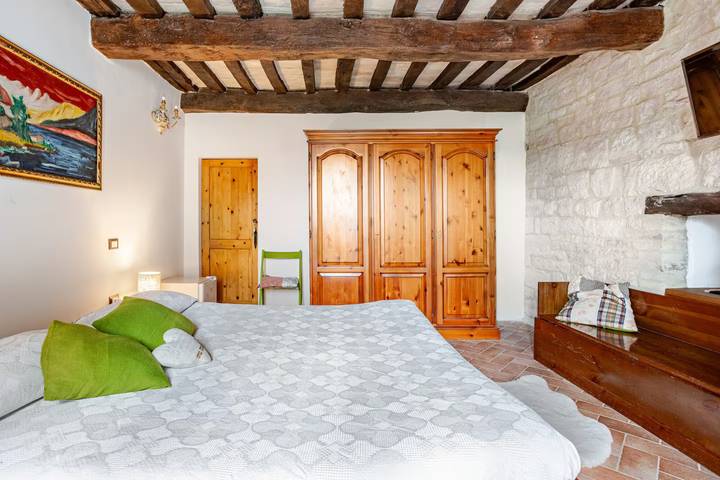Agriturismo per 3 persone, con Giardino a Pergola