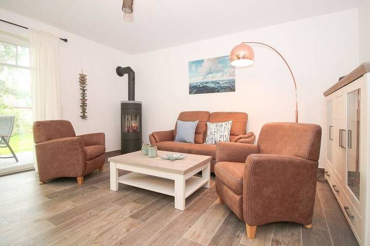 Ferienwohnung für 4 Personen, mit Terrasse und Garten in Norddeich