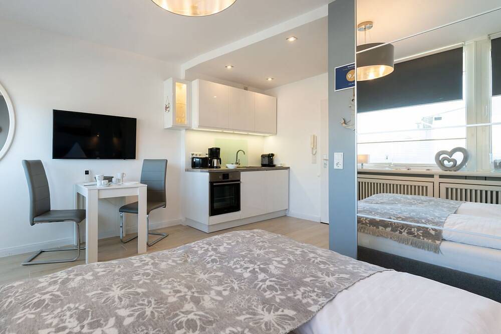 Ganze Wohnung, City Blick - Modernes und zentrales App. mit Balkon, Pkw-Stellplatz, Wlan. in Westerland, Sylt (Gemeinde)