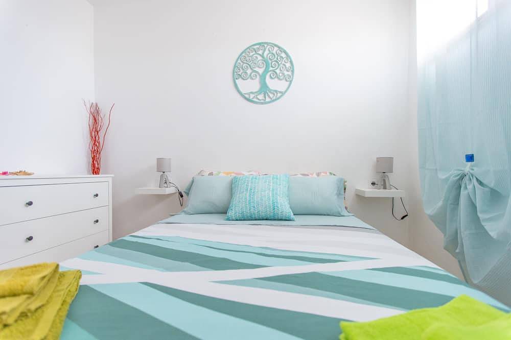 Iris Holiday House in Costa de Antigua, Antigua