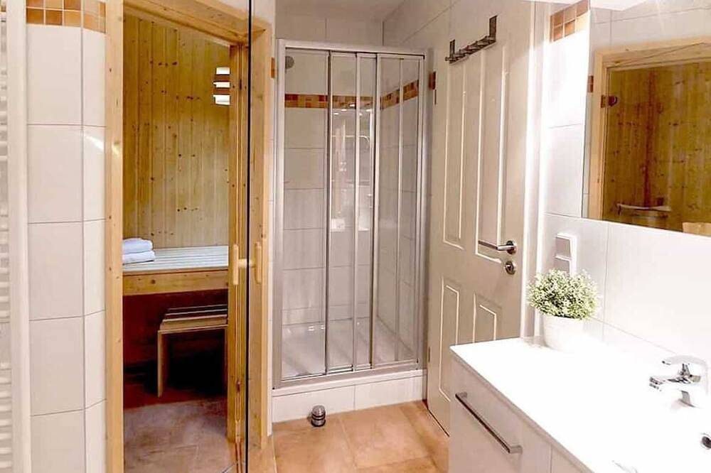 Ganze Wohnung, Sonnendeck inkl. Nebenkosten - Ferienpark Scharmützelsee in Storkower See, Wendisch Rietz