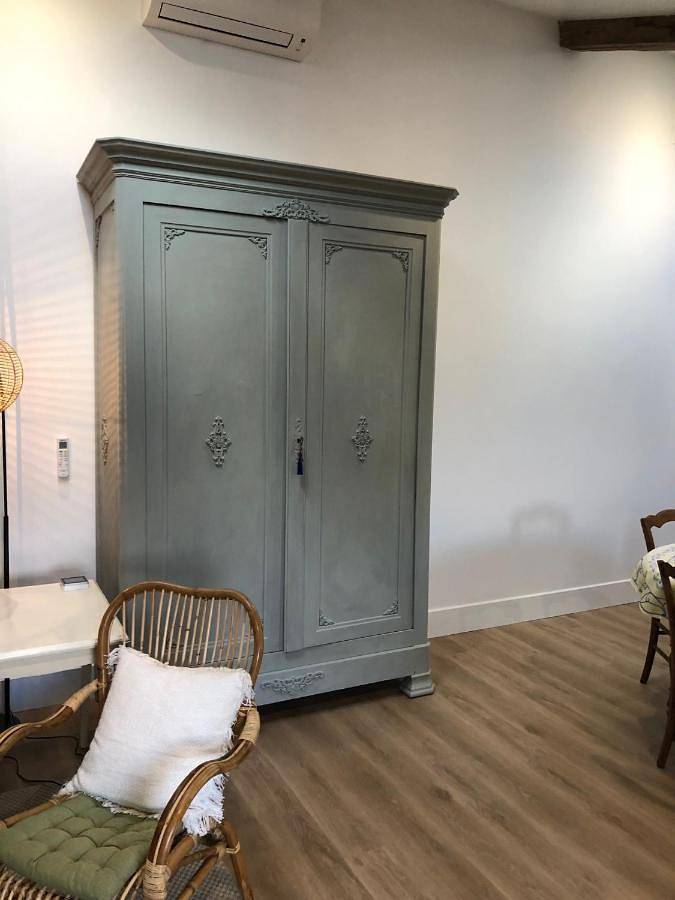 Gîte pour 2 personnes, avec piscine et jardin à Roujan - 2