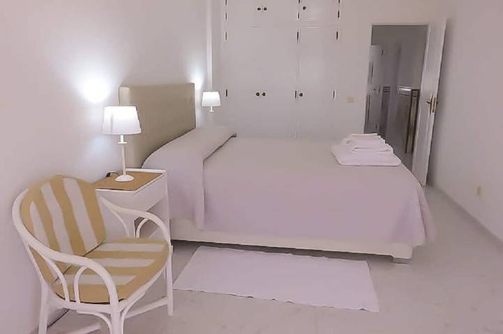 Ganze Wohnung, Beach Seasun Vacation Rentals 2-Bett-Apartment (Ermäßigungen für +28 Nächte) in Praia de Monte Gordo, Monte Gordo