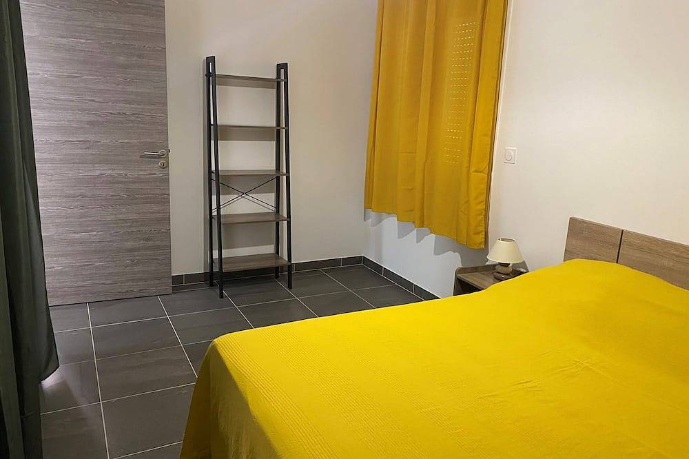 Entire apartment, Appart T3 -01(étage1) en campagne, piscine, confort, (1Gl/2Plits) in Bastia, Cap Corse