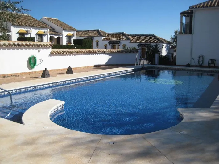 Casa de huéspuedes para 3 personas, con piscina y terraza - 1