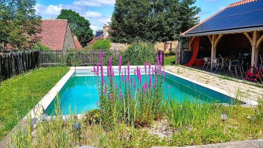 Location de vacances pour 8 personnes, avec jardin ainsi que piscine et terrasse à Savignac-de-Miremont - 4