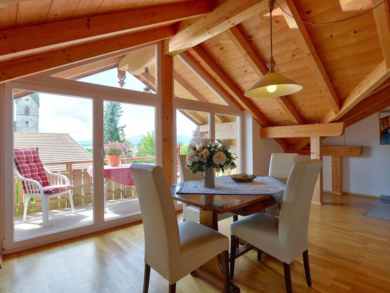 Ganze Ferienwohnung, Traumwohnung - Traumwohnung: Panorama-Auszeit nur 150 m vom Chiemsee in Seebruck, Chiemsee
