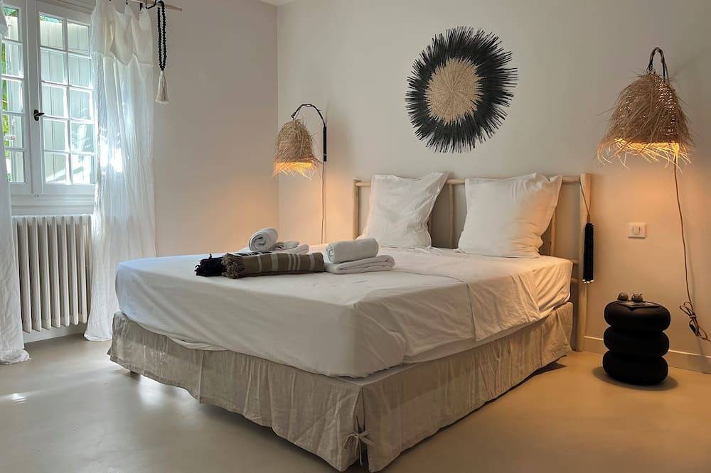 Fantastic private villa with heated saltwater pool in Provence in Modène, Parc naturel régional du Mont-Ventoux