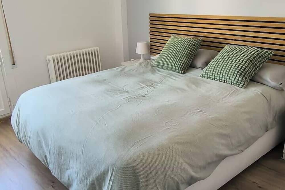 Entire apartment, The Essence of Delicias by Alogest in Saragossa, Saragossa Province