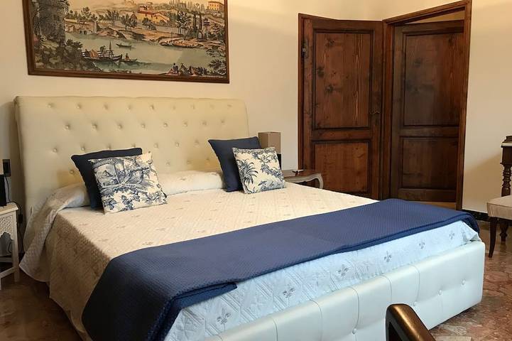 Casa Adriana con giardino privato all'interno di una Villa storica in Lastra a Signa, Provincia di Prato