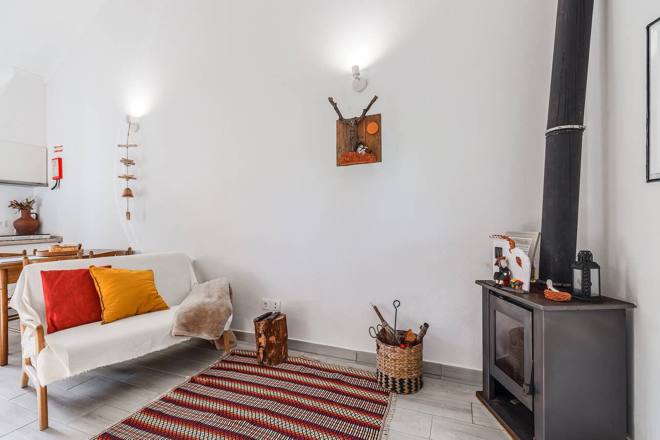Ferienhaus 'Monte Da Masmorra De Baixo - Louro' mit Gemeinschaftspool, Gemeinschaftsgarten und Wi-Fi in Santiago do Escoural, Évora Distrikt