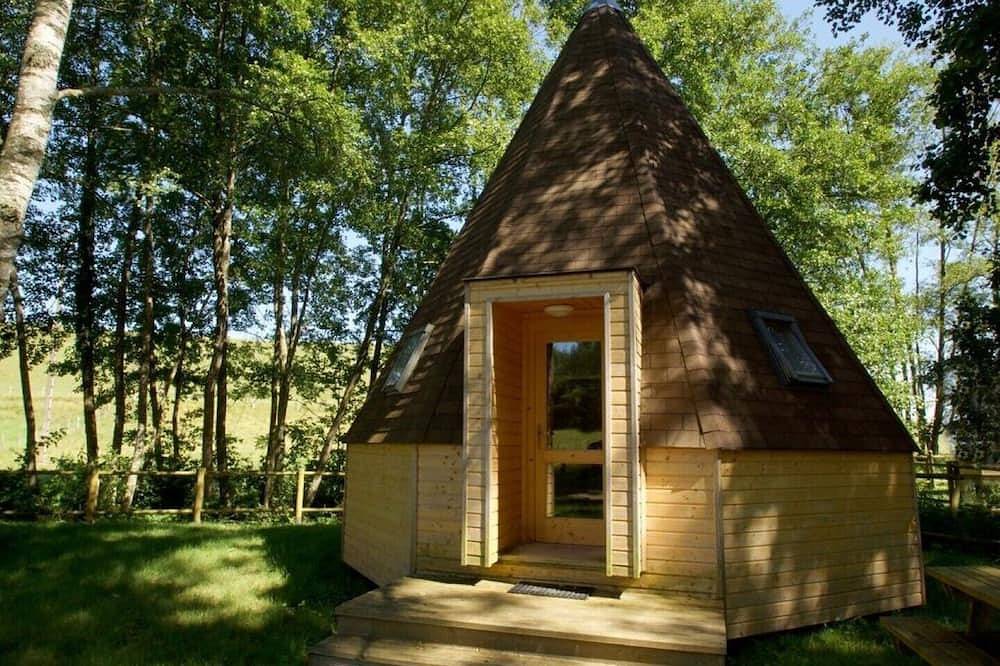 Gîtes insolites au coeur de la nature Le Tipi in Champvert, Nièvre
