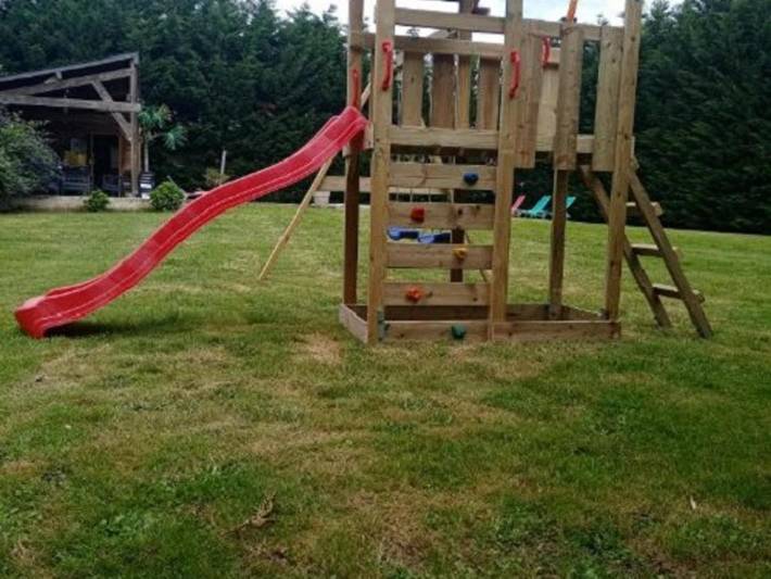 Location de vacances pour 6 personnes, avec jardin ainsi que terrasse et piscine à Saint-Paterne-Racan - 3