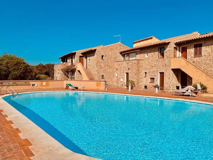 Apartamento de vacaciones para 4 personas, con terraza y piscina - 1