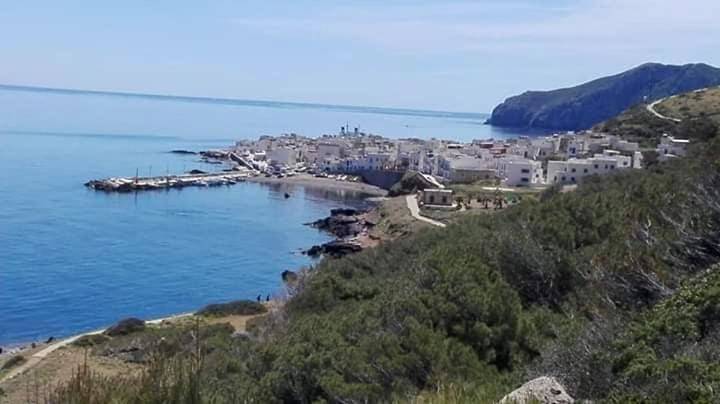 Gîte pour 2 personnes, avec vue à Marettimo - 4