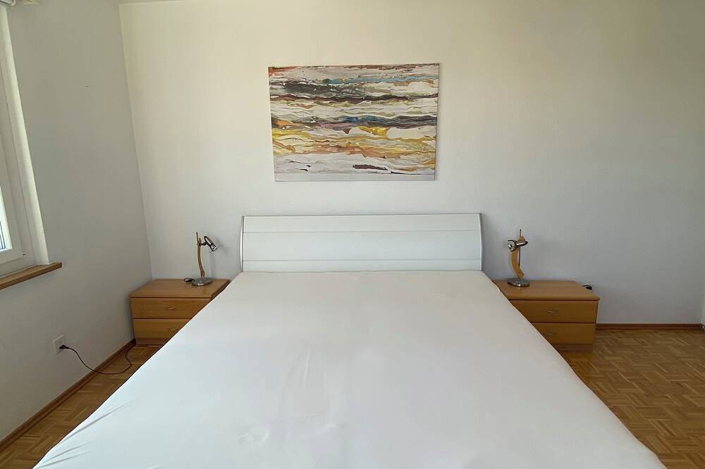 Ganze Wohnung, Gemütliche 3.5 Zimmer Wohnung  mit Garten und Parkplatz in Kreuzlingen/ Konstanz in Kreuzlingen, Bodensee (Schweiz)