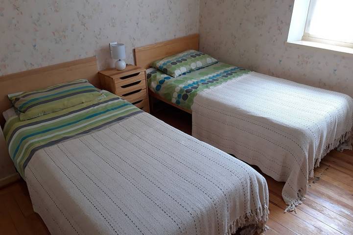 Appartement entier, Gîte Peyroutous en Ariège in Fougax-et-Barrineuf, Ariège