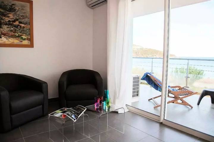 Gîte pour 2 personnes, avec terrasse et vue à Rogliano - 2