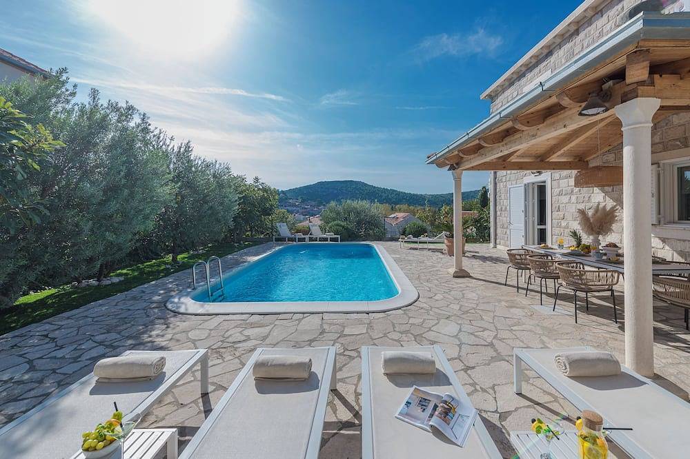 Casa vacanza a Breno a partire da 686€ a notte