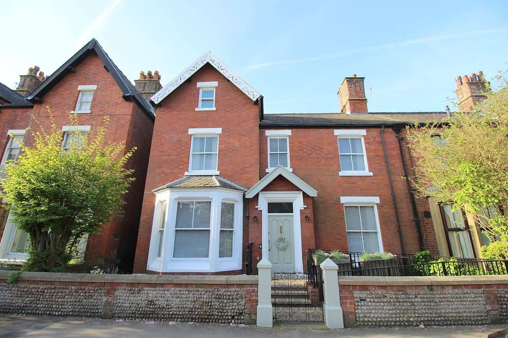 Apartment for 2 People in Lytham St Annes, Lancashire