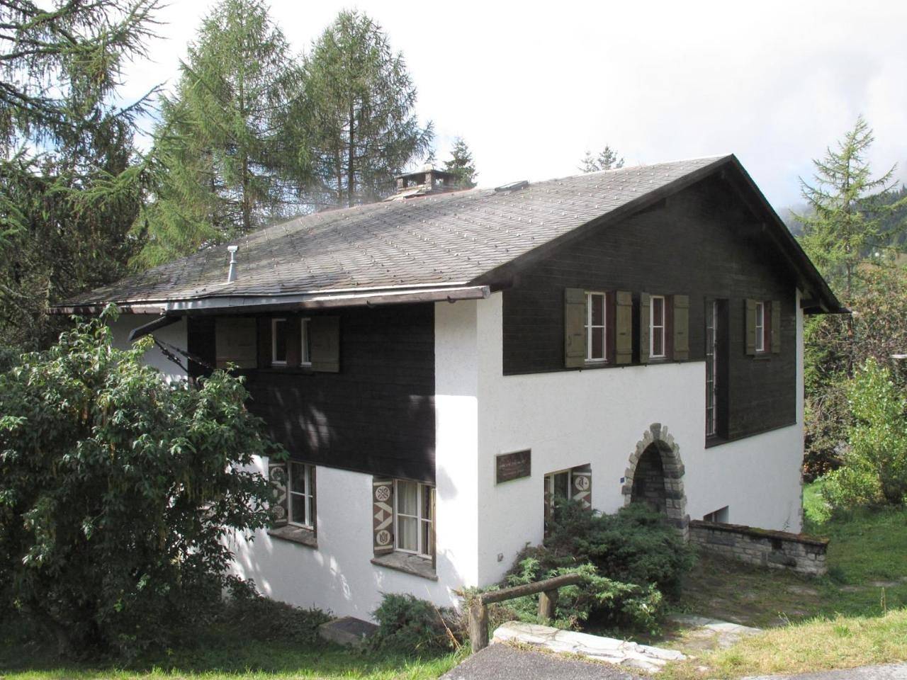 Double Room with Shared Bathroom - Ground Floor in Bagnes, Alpy Valais