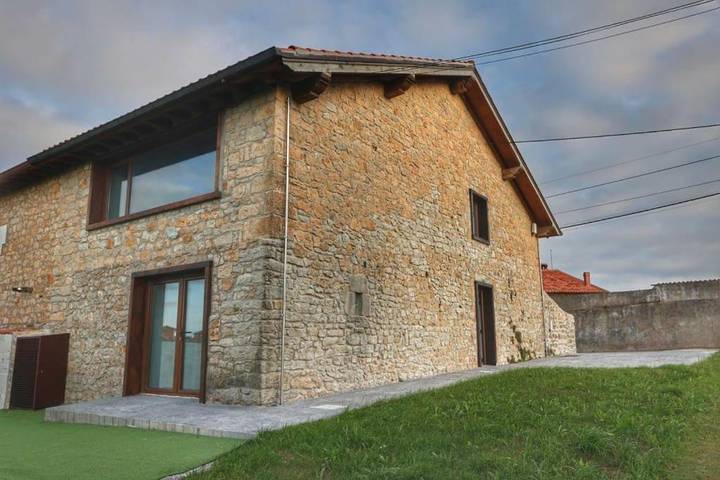 Location de vacances pour 6 personnes, avec jardin et vue, animaux acceptés à Suances - 3