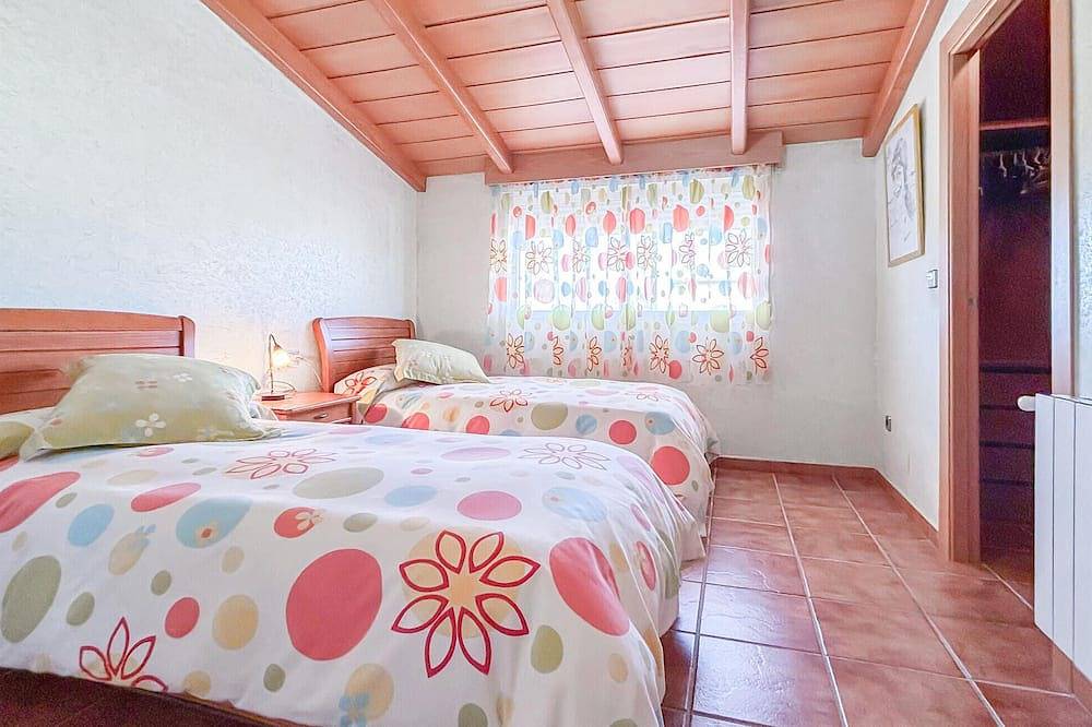Nice home in fuente álamo with Wifi in Golf Resorts Murcia, Fuente Álamo de Murcia