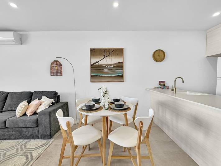 Entire apartment, Modern 1-Bedroom Apt with Sweeping Water Views in Batemans Bay, New South Wales