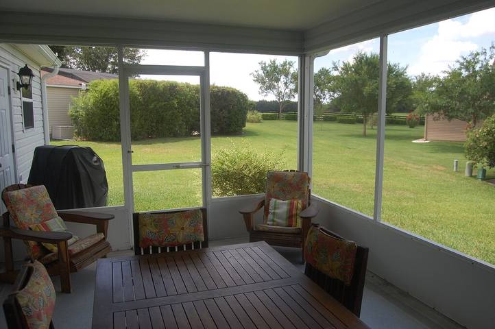 Ferienhaus für 4 Personen, mit Garten und Pool sowie Terrasse - 1