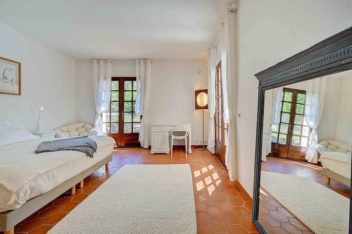 Location de vacances pour 10 personnes, avec jardin, animaux acceptés à Peynier - 3