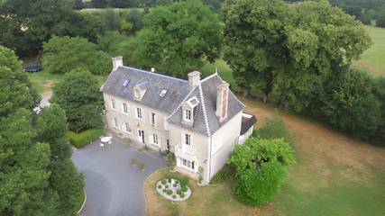Chambre d’hôte pour 2 personnes, avec sauna et piscine ainsi que jacuzzi et jardin dans Parc naturel régional des Marais du Cotentin et du Bessin