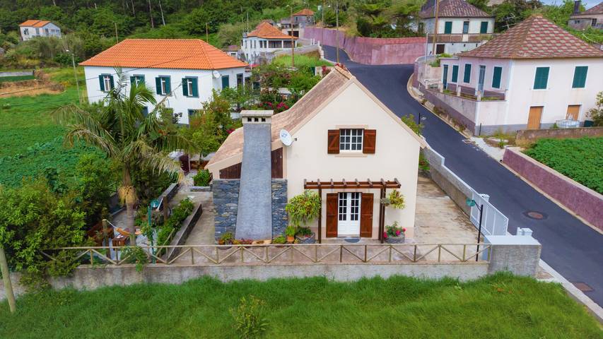 Villa para 5 pessoas, com Varanda e Terraço e ainda Jardim em 