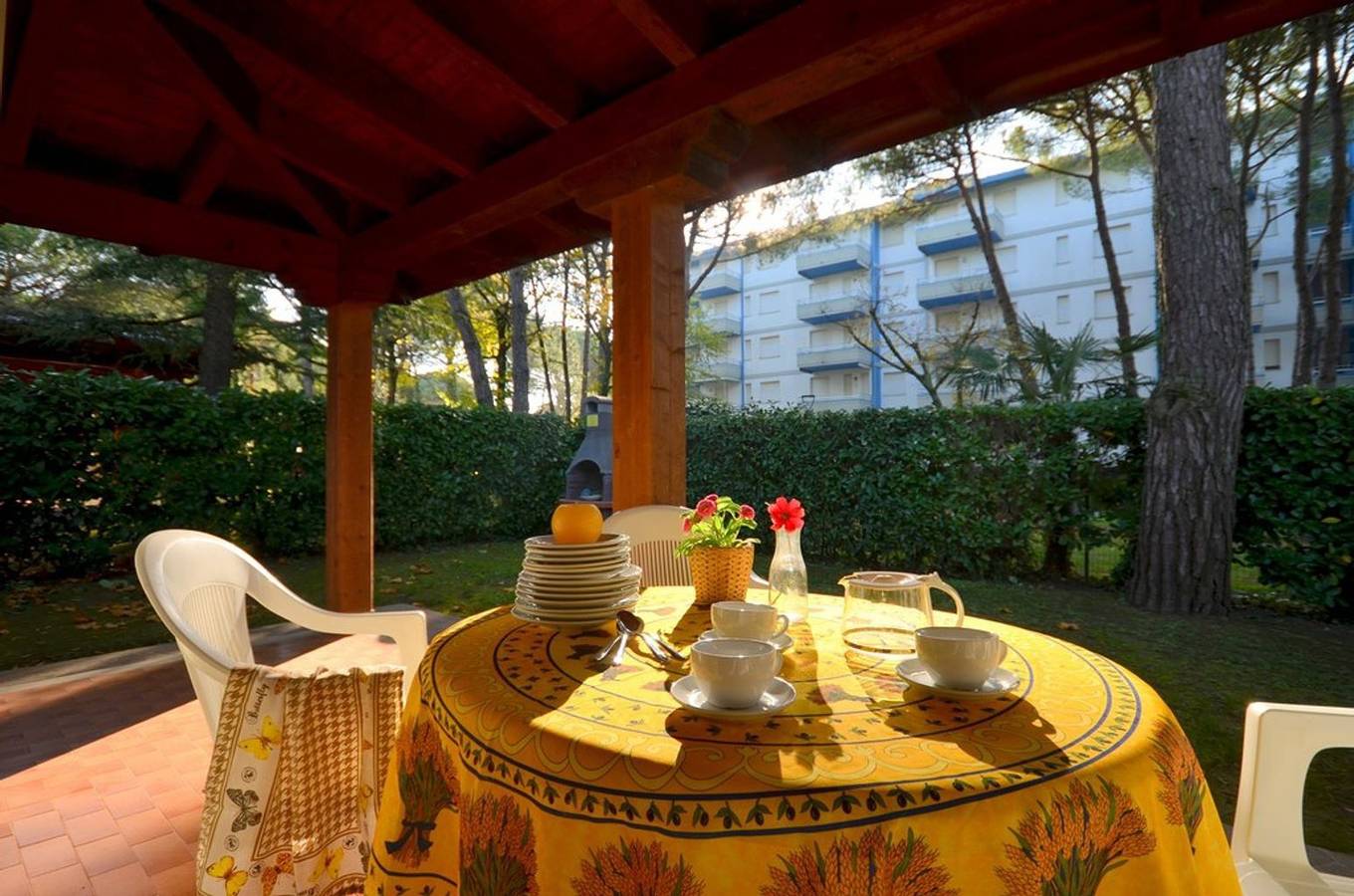 Villa rústica y elegante en un entorno verde in Ribera de Lignano, Lignano Sabbiadoro