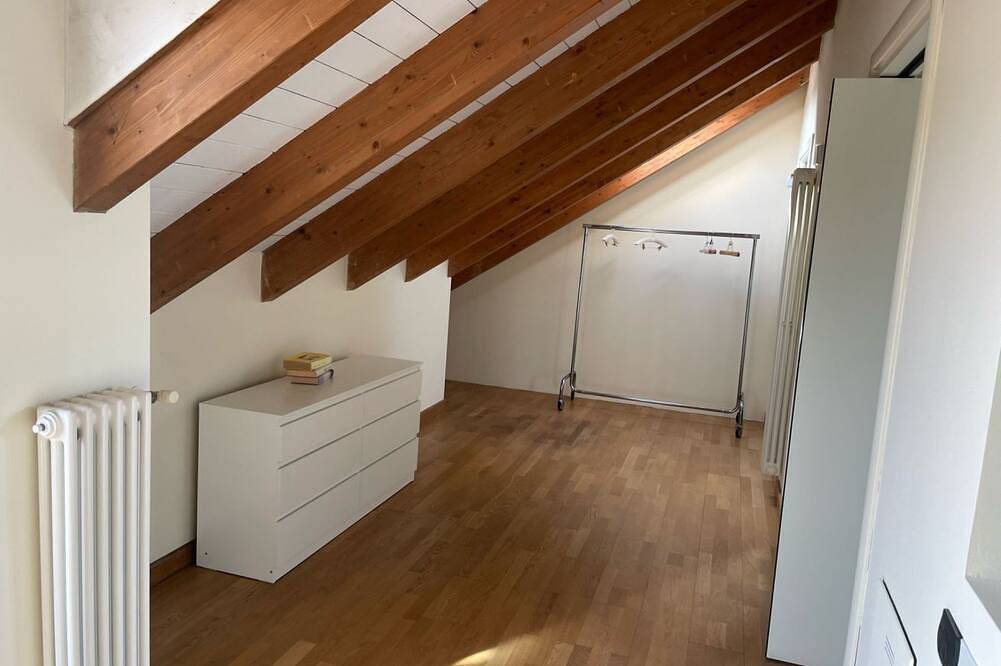 Apartamento entero, Ático en el centro de Seregno (Orchidea Apartment) in Seregno, Brianza