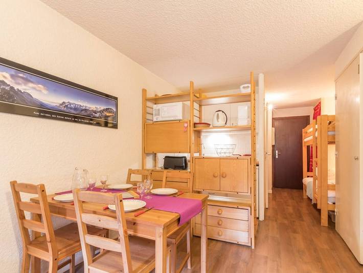 Apartamento entero, Estudio con vista montaña, 4 plazas, acceso a piscina y a pie de pistas en La Salle-les-Alpes in La Salle les Alpes, Serre Chevalier