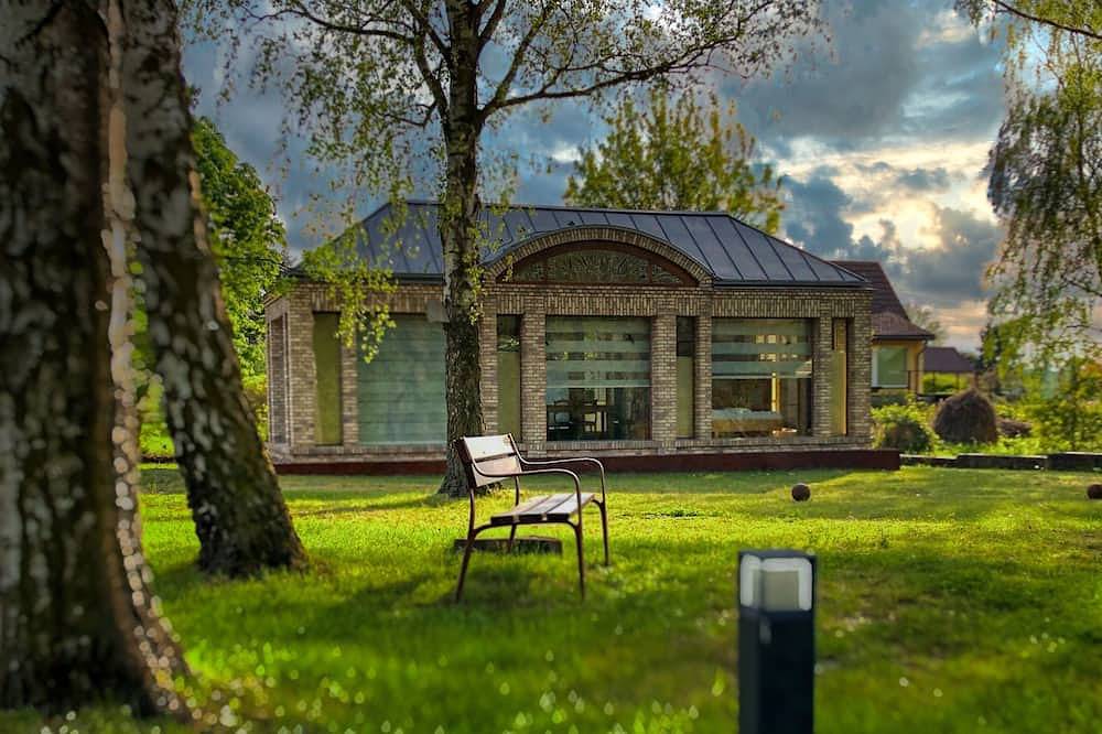 Haus am Seeufer mit 360° Blick, mit Kanu, kaum frequentierte Badestelle in Päwesin, Westhavelland
