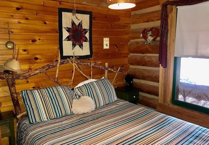Log cabin for 6 people, with balcony in Georgia