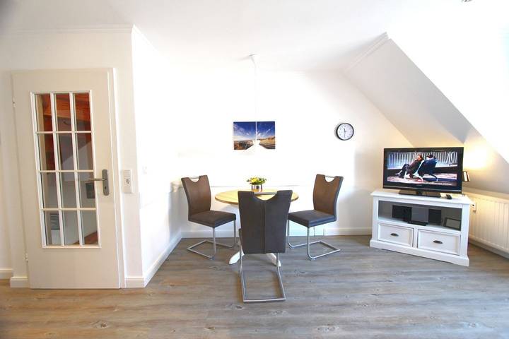 Ferienwohnung für 3 Personen, mit Balkon und Sauna in Wenningstedt - 4