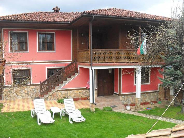 Maison d’hôte pour 2 personnes, avec Terrasse ainsi que Jardin et Vue à Koprivchtitsa