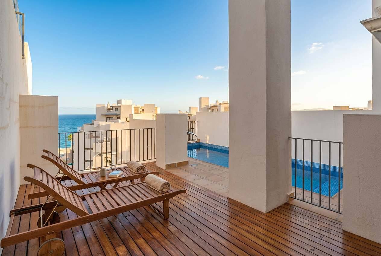 Apartamento entero, Apartamento de vacaciones para 4 personas con piscina in Reinoso, Estepona