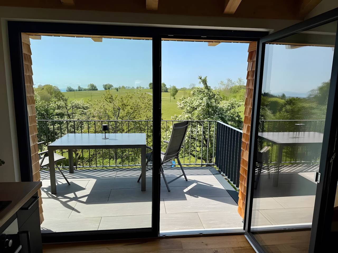 Ganze Wohnung, Ferienwohnung 'Spatzennest' mit Bergblick, Balkon und Wi-Fi in Dachsberg, Südschwarzwald