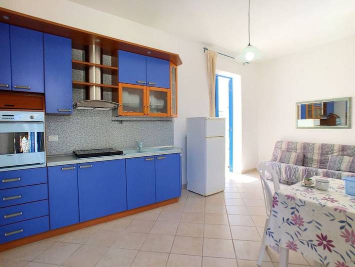 Ferienwohnung für 4 Personen, mit Terrasse in Torre Vado - 2