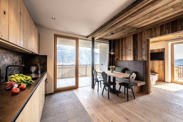 Appartamento intero, Oberfallerhof appartamento Aui con vista sulle montagne, giardino e Wi-Fi in San Ingenuino, Barbiano